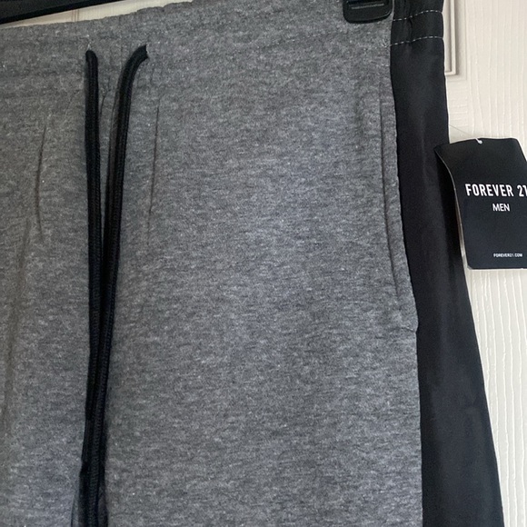 Forever21 Mens Joggers NWT - Picture 3 of 7